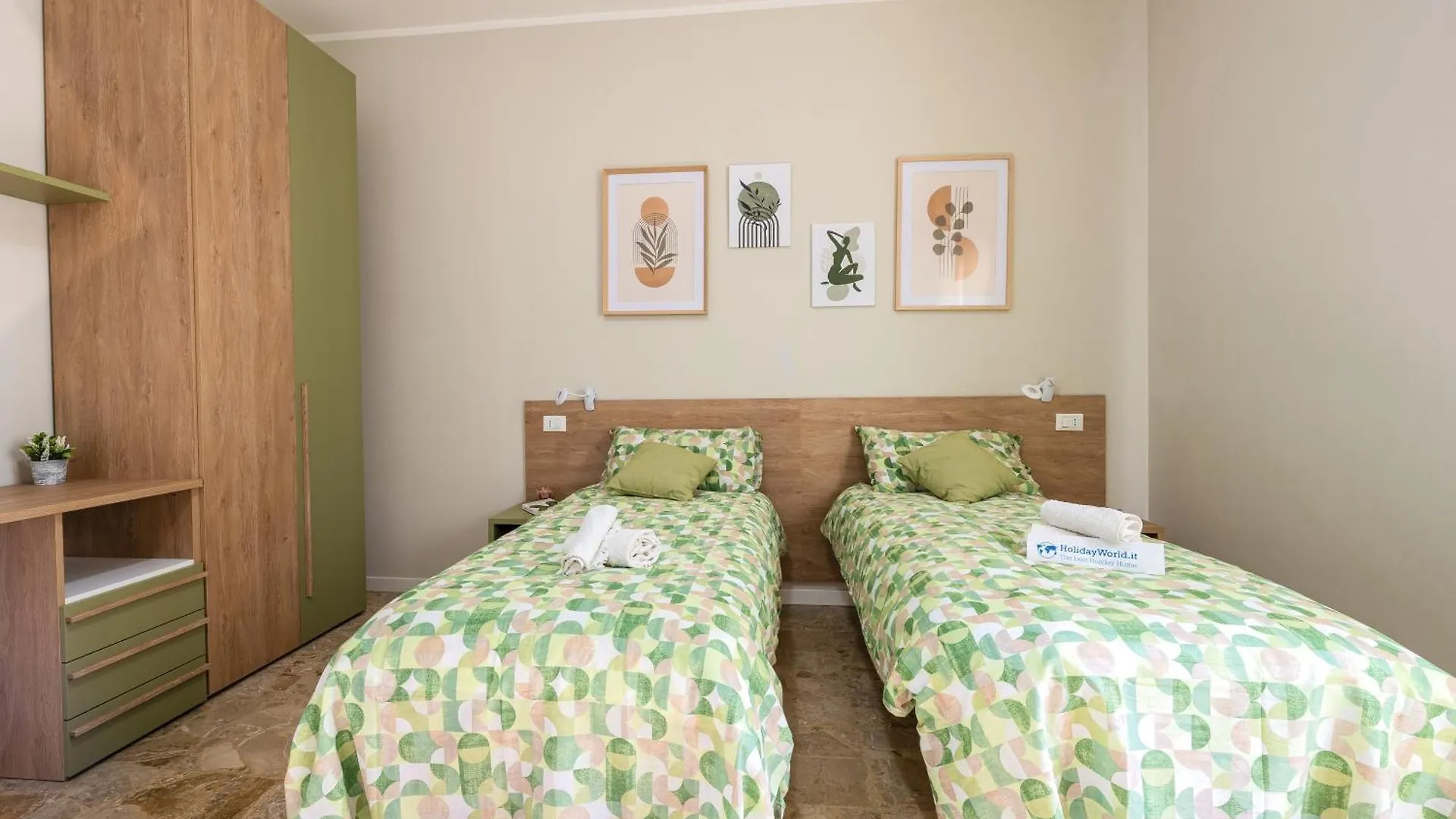 Διαμέρισμα Lory House By Holiday World Παβία